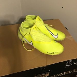 Nike Phantom Vision cleats